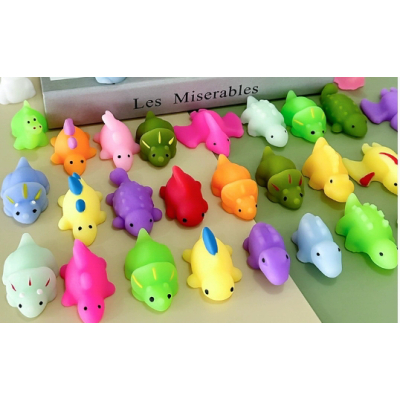 9022 SQUISHY DINO PVC BOX
