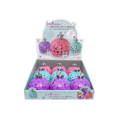 1351 CROWN BOX W DOLL & ACC °°°°