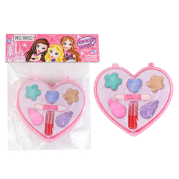 0260 MAKE UP SET HEART PPH