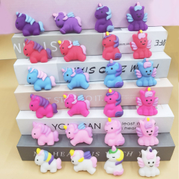 9020 SQUISHY UNICORN PVC BOX